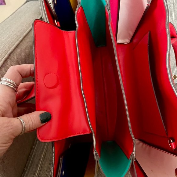 Red/ Rainbow Purse - Picture 5 of 6